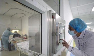 بلومبرغ تكشف سوء أوضاع العمالة الوافدة داخل الحجر الصحي القطري