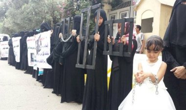 بين تعذيب الإصلاح وقصف 