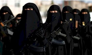 سوريات يَرْوِين معاناتهنّ مع عودة نساء 