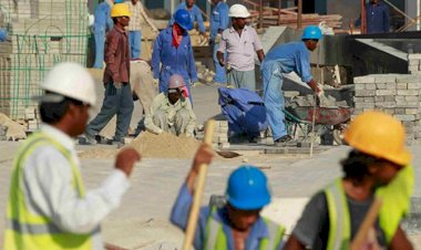 الجارديان: العمال في قطر 