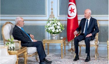 تقرير فرنسي: الحرب الباردة تشتعل في تونس بين الرئاسة والإخوان