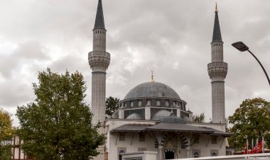 آرب نيوز: ألمانيا أحبطت تمويلات تميم للإخوان لنشر التطرف بأوروبا