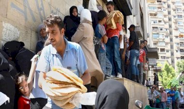 السوريون: طوابير لا تنتهي.. والخبز يباع في السوق السوداء