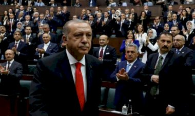 رجال أردوغان يرفضون مواجهة البرلمان بعد منحهم الجنسية لقادة حماس