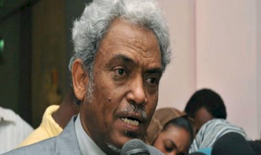 أمين عمر.. الفتي المدلل والعقل المدبر للإخوان في قبضة السودان