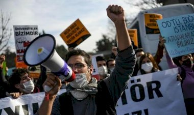 هيومن رايتس واتش تحذر من وحشية رجال أردوغان مع طلاب بوغازيتشي