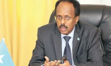 رفض دولي لقانون تجديد الولاية الرئاسية لفرماجو.. ومخاوف أمنية من أن يجر الرئيس الصومالي البلاد إلى فوضى