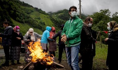 الانهيار الاقتصادي والاحتجاجات يحاصران النظام التركي