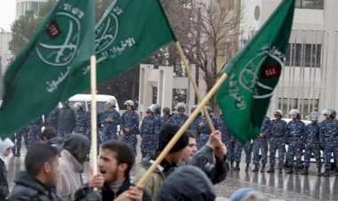 تناقض الجماعة .. الإخوان تتجاهل علاقة أردوغان مع إسرائيل وتهاجم الإمارات