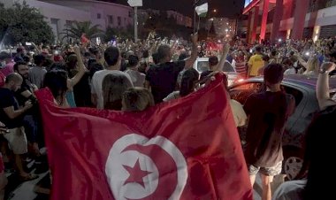 بمواصلة الجهود.. كيف يلاحق قيس سعيد فساد الإخوان بتونس؟