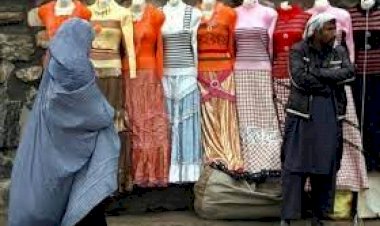 آخر قصص المتطرفين.. طالبان تلاحق دمى الأزياء وتقطع رقابها في أفغانستان