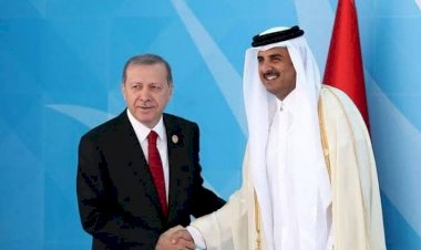 انتقادات حادة.. رئيس حزب الشعب الجمهوري يتهم أردوغان ببيع بلده لقطر