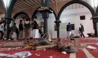 بعد جريمة ذبح إمام مسجد في صنعاء.. يمنيون يروون جرائم الحوثي داخل المساجد