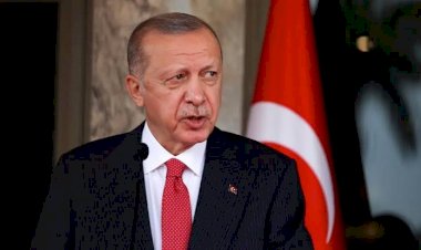أردوغان يسنّ قوانين جديدة لقمع المعارضة في الإعلام قبل الانتخابات