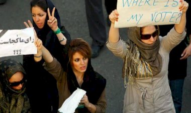 النظام الإيراني يقمع النساء.. الحجاب الإجباري أو السجن