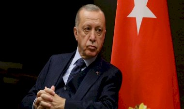 فورين بوليسي: أردوغان يبتز الغرب لإنقاذ شعبيته المنهارة