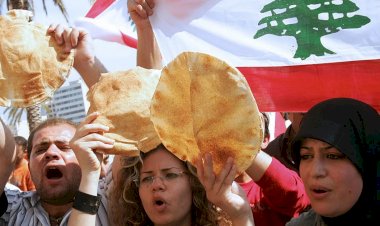 أزمة الخبز تتفاقم ومشاكل أمام المخابز.. مَن ينقذ لبنان؟