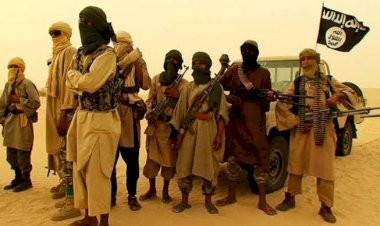 خطف وابتزاز.. هكذا استغل تنظيم القاعدة دعم الحوثي لتثبيت أقدامهم في اليمن