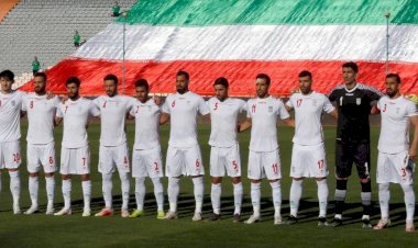 إيران.. لماذا رفض لاعبو المنتخب الإيراني ترديد النشيد الوطني لبلادهم؟