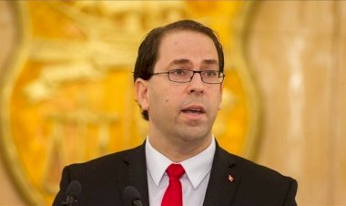 من هو يوسف الشاهد رئيس الحكومة السابق المتهم بتهديد أمن تونس؟