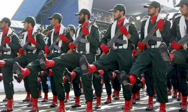 مدير مركز أوروبي يكشف تفاصيل تحركات القارة العجوز ضد إيران