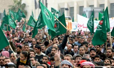 كيف تنكشف أكاذيب ومخططات الإخوان ضد الدولة المصرية.. خبير يكشف