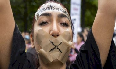 وثائق مسربة تكشف تجسُّس النظام الإيراني على المشاهير المشاركين في الاحتجاجات