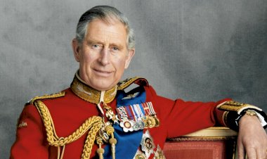 توج تشارلز الثالث ملكًا لبريطانيا العظمى