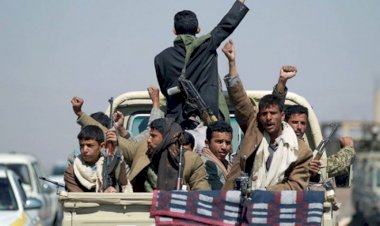 حقوقي يمني: جرائم النهب والسرقة تضاف لسجل الحوثي الأسود الحافل بالانتهاكات