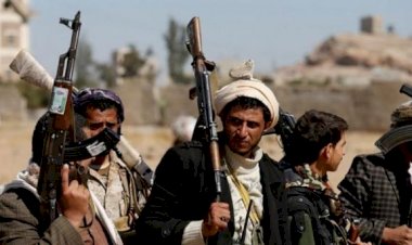 متجاهلًا الجهود الدولية للسلام.. الحوثي يواصل عدوانه ويستعد للحرب