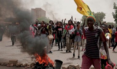 كارثة إنسانية.. أطفال السودان يلجؤون للقتال للبحث عن المال