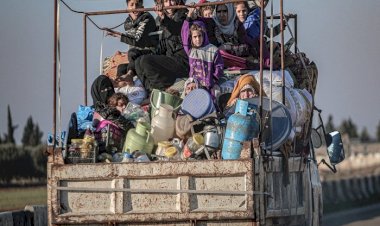 هل تنجح الدبلوماسية الاقتصادية في إنقاذ سوريا من الانهيار المالي الوشيك؟