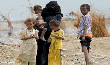 بعد النزوح.. آلاف الأسر اليمنية تواجه تغيُّرات المناخ وقسوة الحياة بدون مأوى