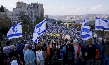 تصاعد الغضب الإسرائيلي من نتنياهو.. احتجاجات عارمة ومطالب برحيل الحكومة