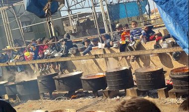 شبح الجوع يطارد سكان غزة.. رحلة البحث عن وجبة واحدة يوميًا