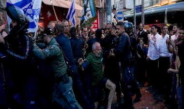 تزايد الضغوط الداخلية والدولية على نتنياهو.. صفقة الهدنة الحل الوحيد لأزمة إسرائيل