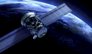 الأقوى منذ 21 عامًا.. أقمار ستارلينك الصناعية في اختبار أمام عاصفة شمسية عاتية.. ماذا يحدث؟