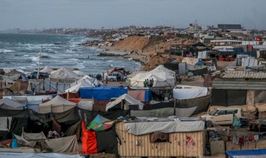 معركة الحياة الأخيرة.. الفلسطينيون يواجهون النزوح في ظروف إنسانية غير مسبوقة