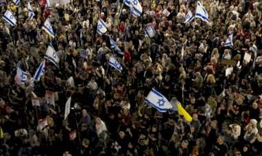 نتنياهو حائر بين الحفاظ على السلطة أم وقف الحرب.. وغزة أمام مخاوف جديدة