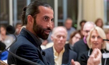 مصعب يوسف ابن القيادي في حماس الذي أثار جدلًا بتصريحاته ضد السلطة الفلسطينية؟