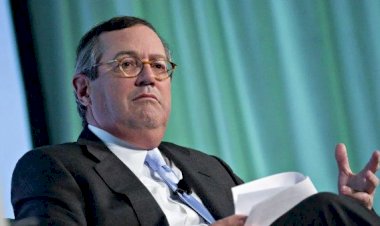 ترامب يرشح الملياردير المصرفي وارن ستيفنز سفيرًا في بريطانيا.. فمن هو؟