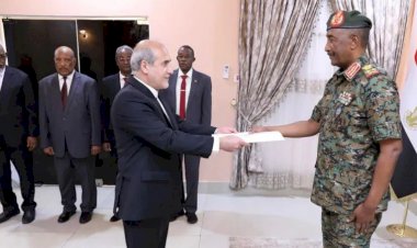 الجيش السوداني على خُطى الحوثي.. تقارب ممنهج مع إيران لاستهداف البحر الأحمر