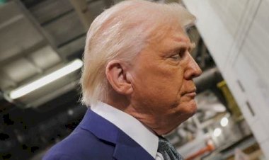 فضيحة أمنية تهز إدارة ترامب.. تسريبات حساسة عبر تطبيق مراسلة مشفر