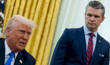 تسونامي سيغنال.. زلزال تسريبات يهز البنتاغون ويطيح بكبار موظفيه