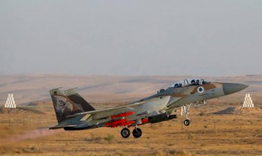 خبير في الشئون الإيرانية: إسرائيل تنفذ استراتيجية قطع الرأس.. والنظام يعيش حالة ارتباك حاد