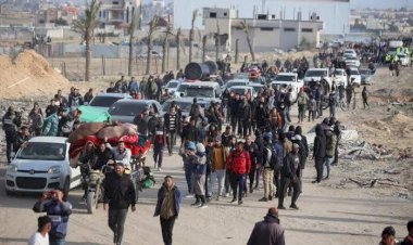 مستشار الرئيس الفلسطيني : شعبنا ينتظر هدنة حقيقية تضع حدًا لمعاناته الإنسانية في غزة