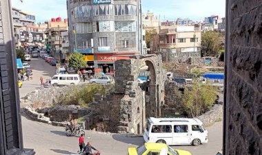 محلل سياسي سوري: ما يجري في السويداء إنذار خطير.. والحل يبدأ بالحوار الوطني وتفعيل مؤسسات الدولة