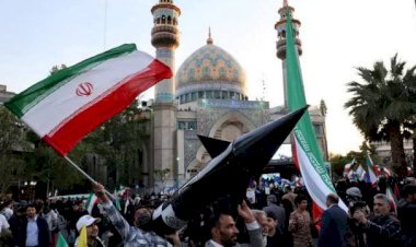 العدو الخفي يحرق إيران من الداخل.. حرب الظل تعود من بوابة الموانئ والمصانع