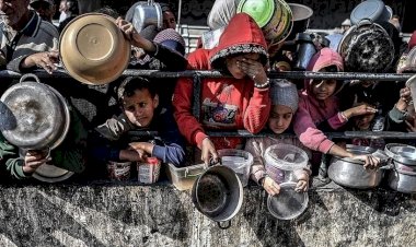 شخصيات إسرائيلية بارزة تطالب بعقوبات دولية مشددة على إسرائيل بسبب أزمة غزة