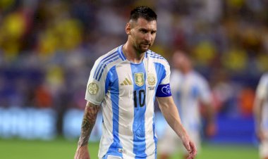 ميسي يُلمّح إلى الاعتزال ويترك مستقبله معلقًا بين ميامي والمونديال